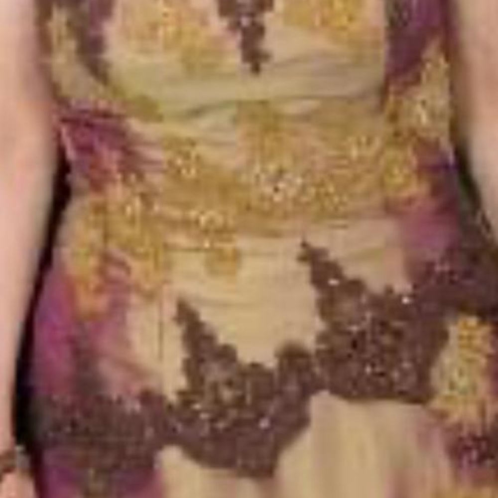Gorgeous Jovani dress. Excellent condition. Comes with a matching scarf. - Picture 8 of 16